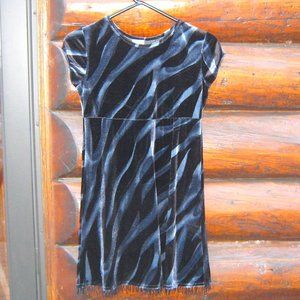 New Girls Black and Gray Short Sleeve Velvet Holiday Dress With Beaded Hem SZ 10